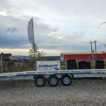 Trailer dublu 8.5 M, 750 kg propriu, 3 axe, R14, rampe aluminiu