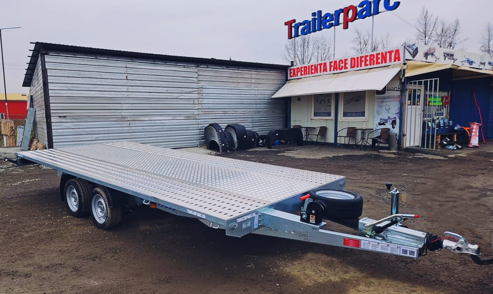Trailer Parc - Intre 3000 kg - 3500 kg - Trailer PLATFORMA AUTO Mars drept, 5M, 3.5T, 2 AXE, 195/13 + Tabla striata Trailer Parc - Intre 3000 kg - 3500 kg - Trailer PLATFORMA AUTO Mars drept, 5M, 3.5T, 2 AXE, 195/13 + Tabla striata