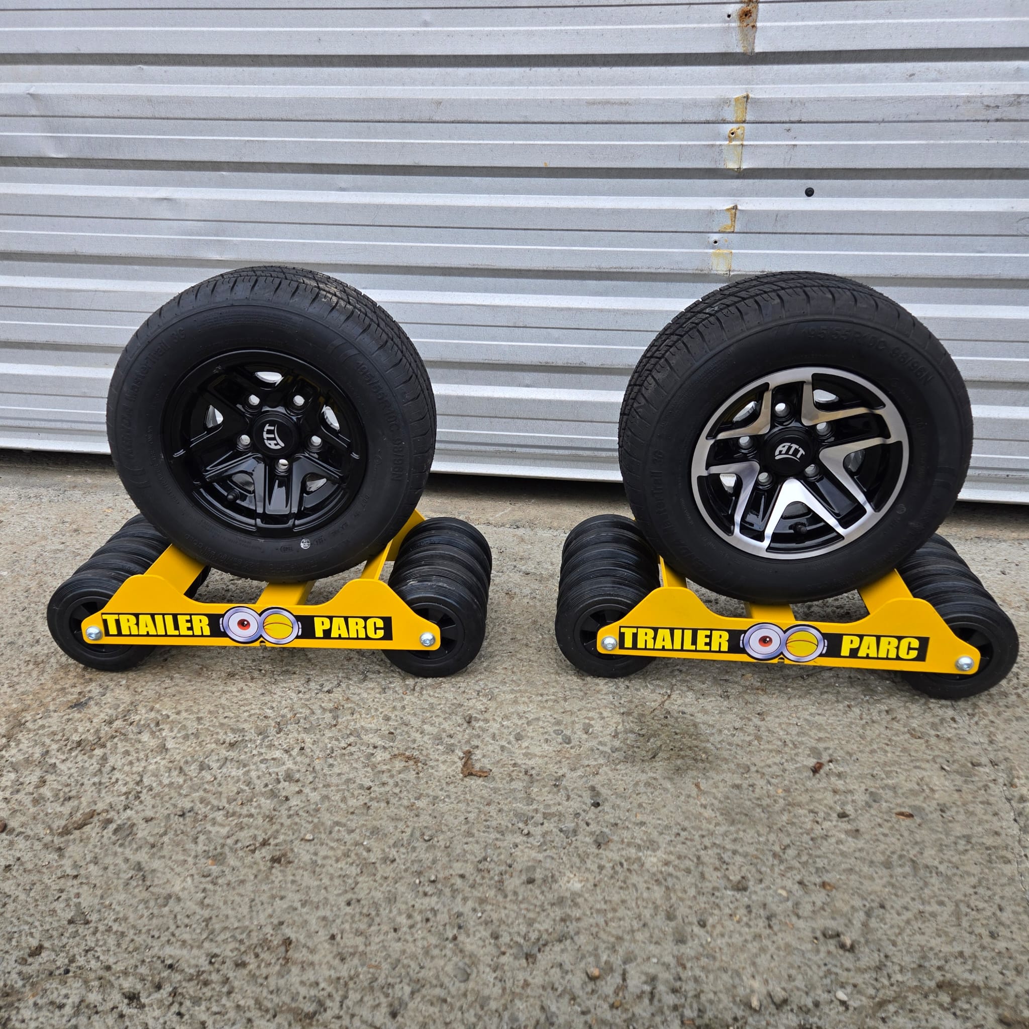 Roata completa ATT/KENDA 195/55 R10C 5×112,12W-286, janta aliaj negru/gri Roata completa ATT/KENDA 195/55 R10C 5×112,12W-286, janta aliaj negru/gri