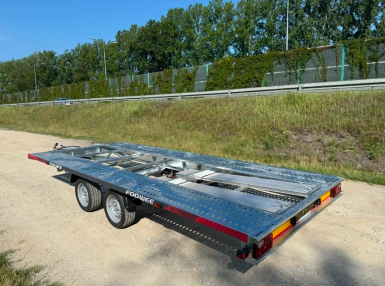 Trailer FLAT 4.5 M, 2700 kg, 2 axe, roti R13