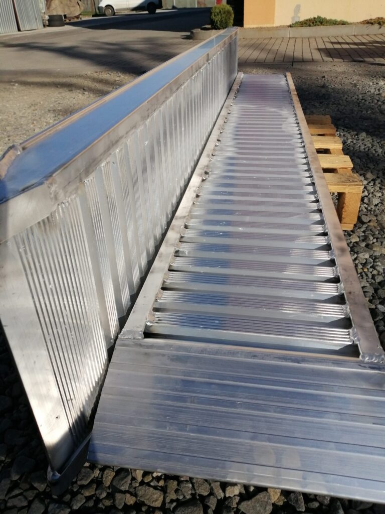 Rampe de încărcare/descarcare aluminiu 2000 x 300 mm, 1800 kg