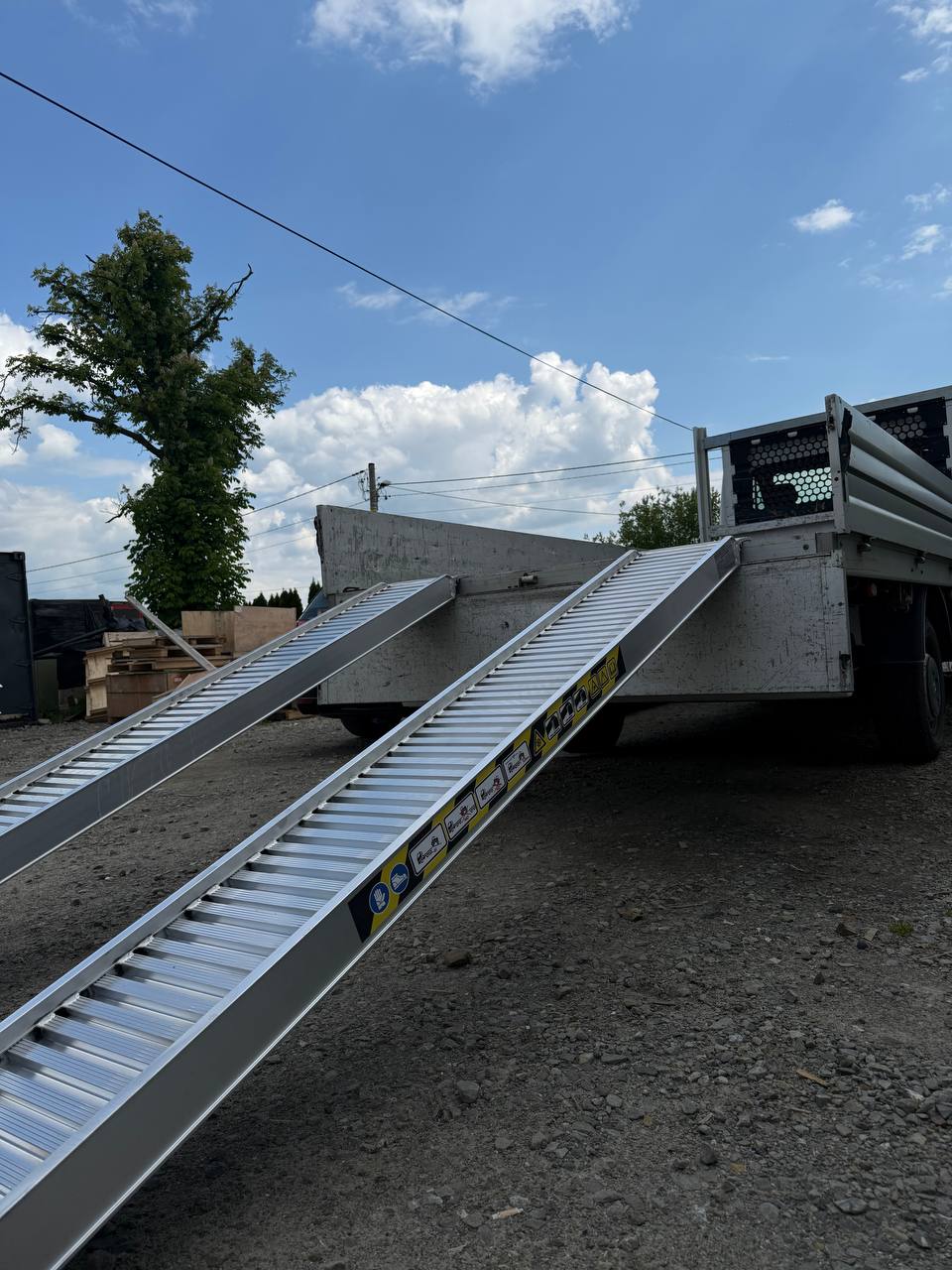 Rampe de încărcare/descarcare aluminiu 3000 x 350 mm, 2500 kg Rampe de încărcare/descarcare aluminiu 3000 x 350 mm, 2500 kg